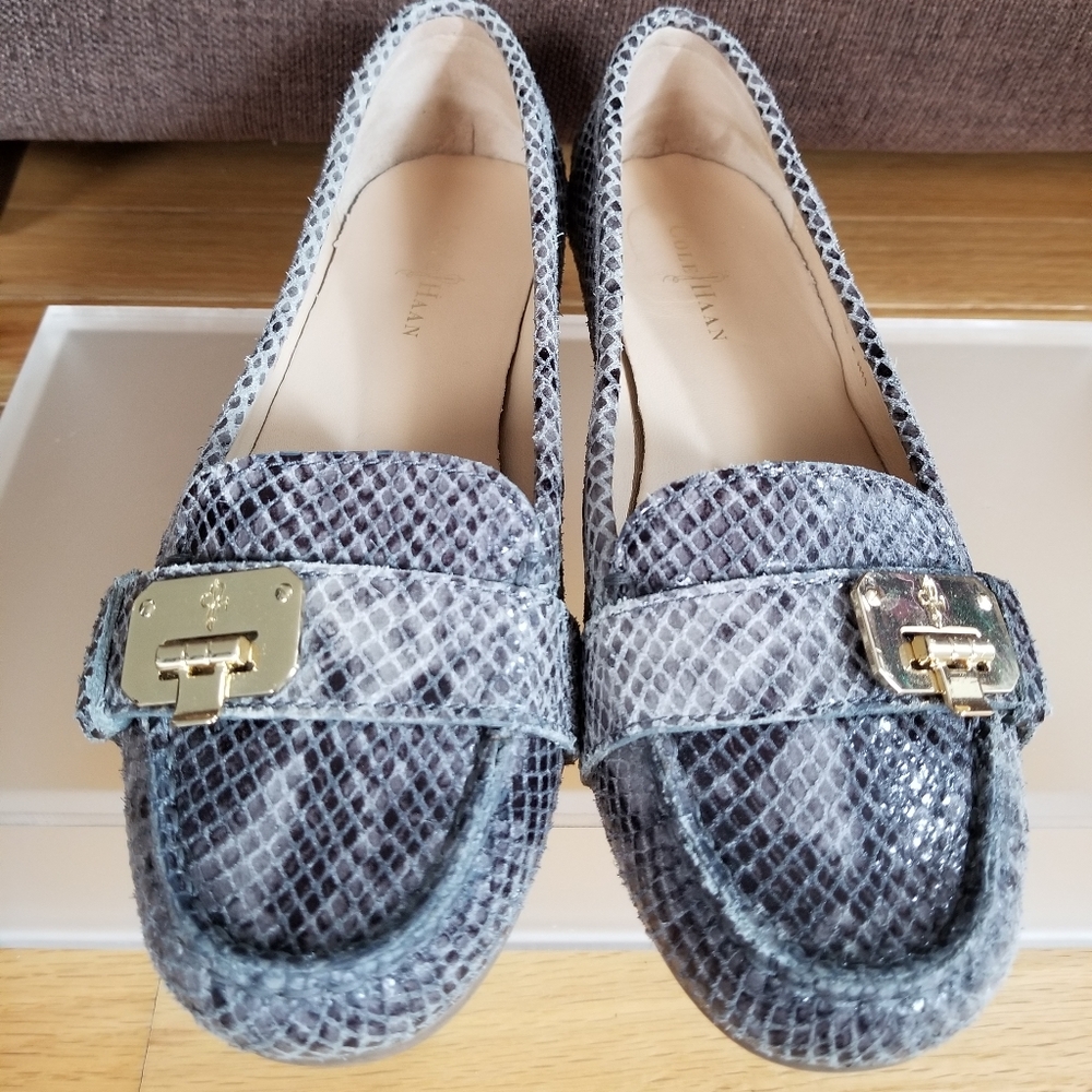 Cole Haan leather moccasins size 7.5